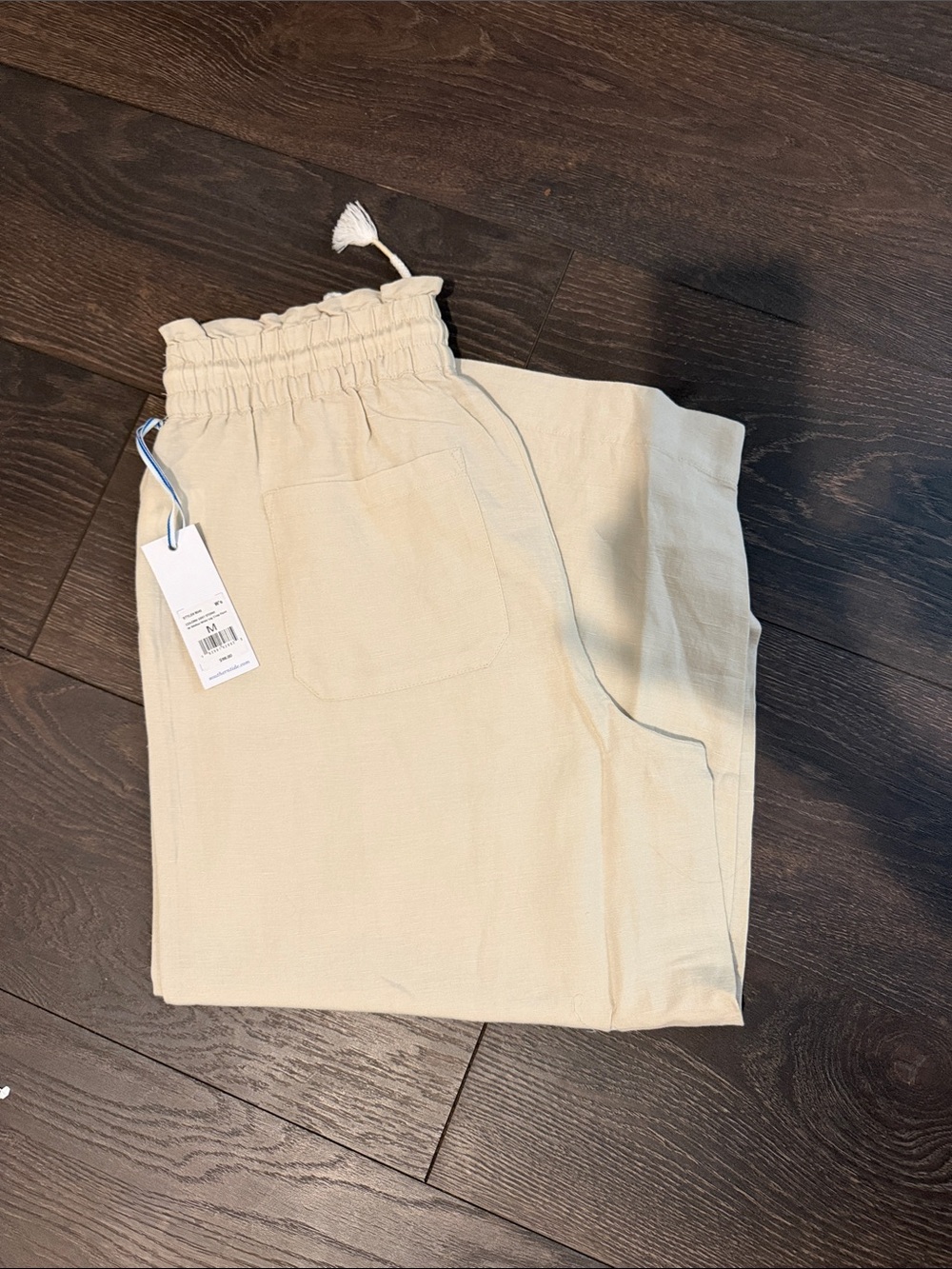 Southern Tide Cream Drawstring Capris